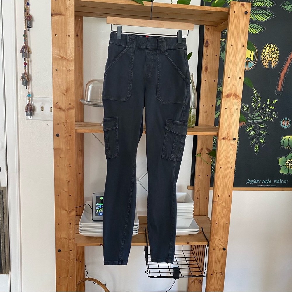 SPANX Stretch Twill Ankle Cargo Pants Washed Black Small - Picture 5 of 16